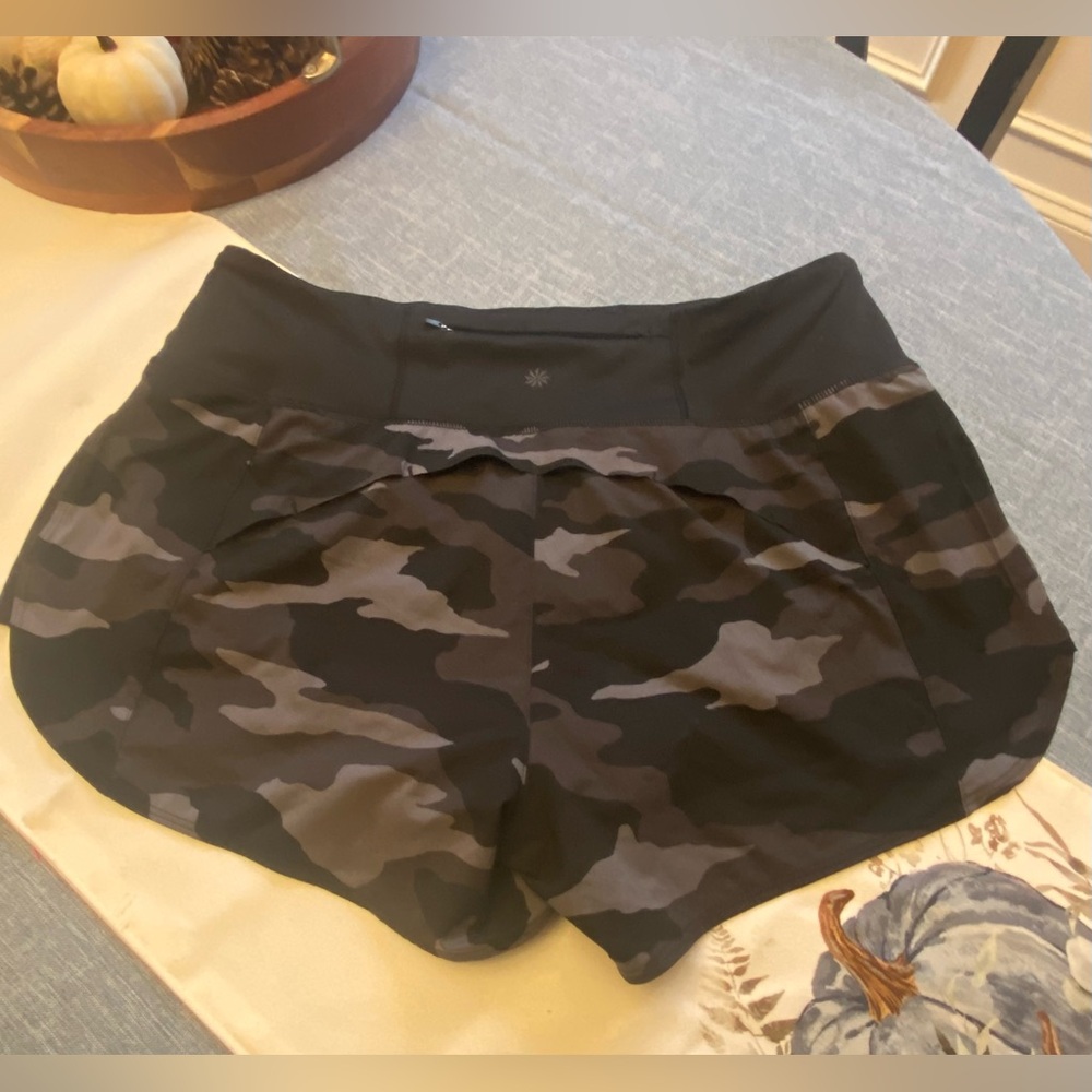 Athleta Running Free Camo Liner Shorts - Picture 2 of 5
